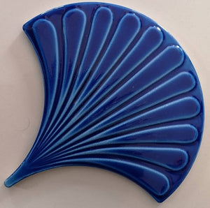 Shell Tile, 17 x 17 cm